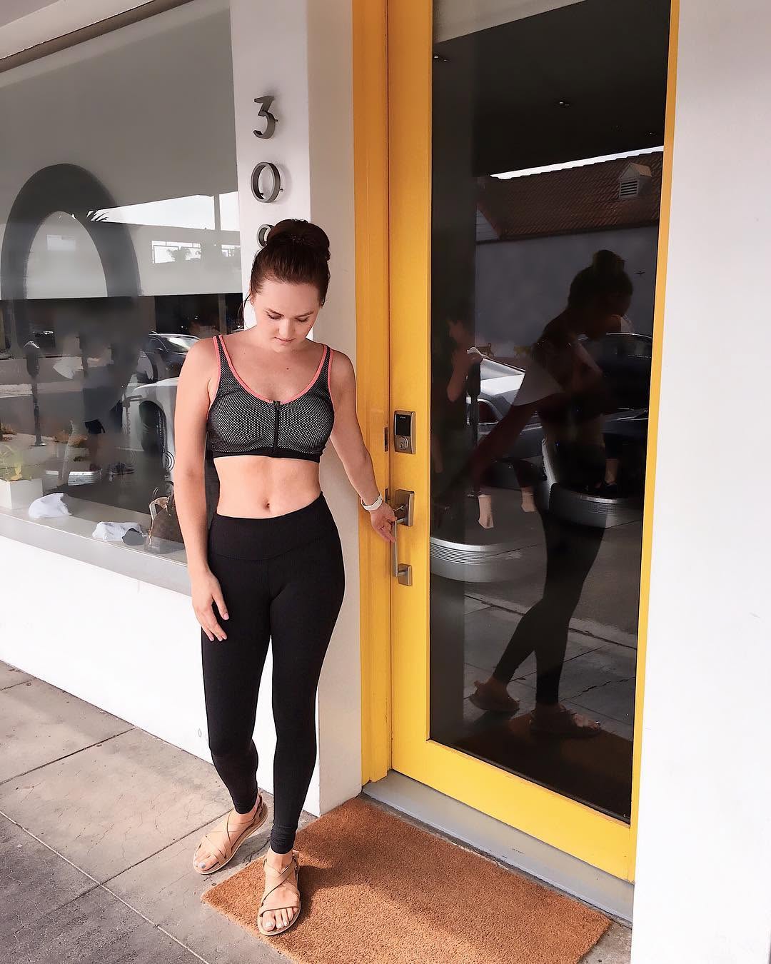 About to hit that Platefit class again 🙃 Since I moved to LA I tried every exercise out…