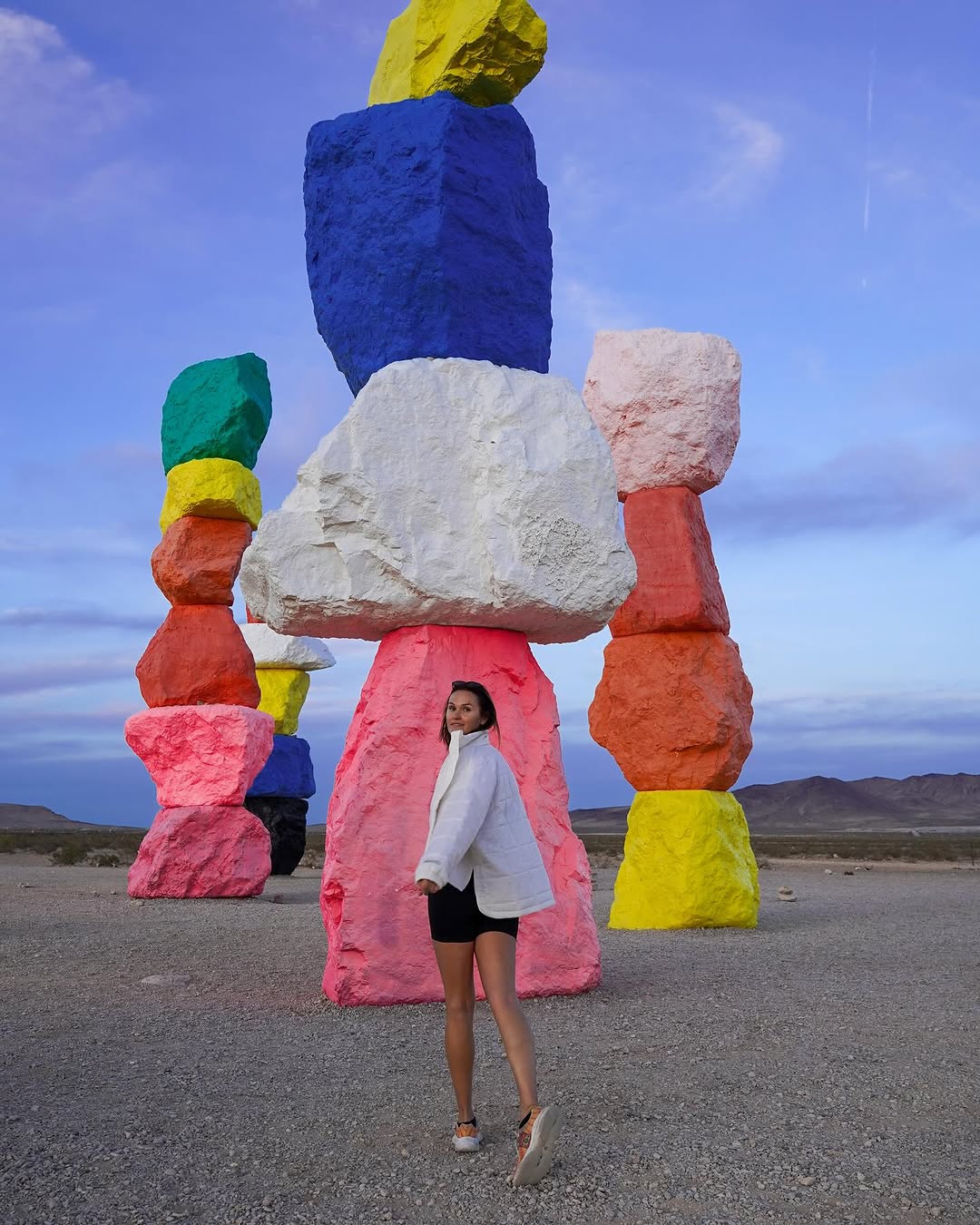 🌈 Monochrome me in a land of rainbows! 🌈
